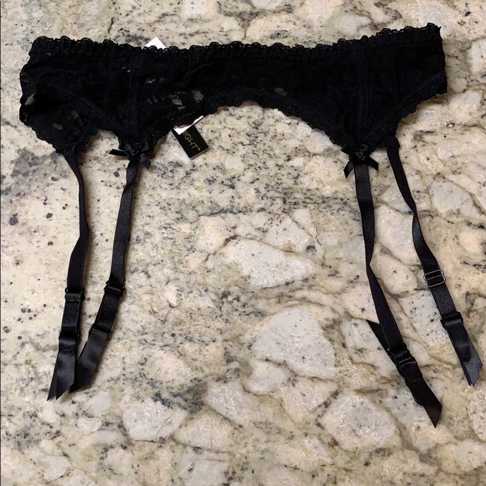Black garter